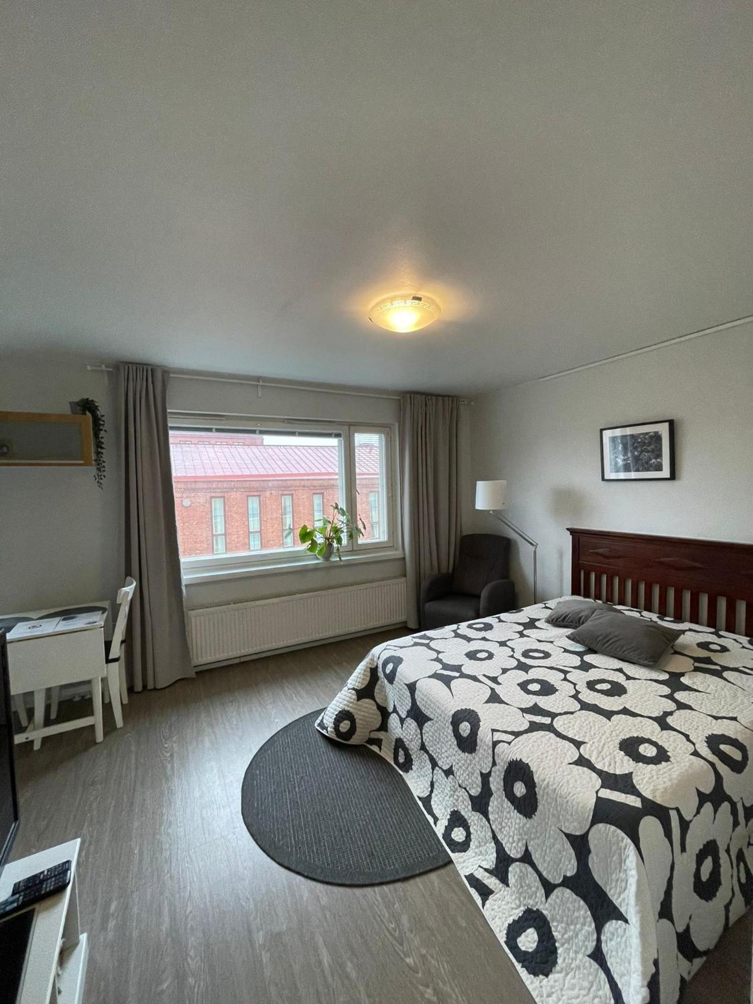 City Apartment Maaherrankatu, Ilmainen Kadunvarsipysaekoeinti Куопіо Екстер'єр фото