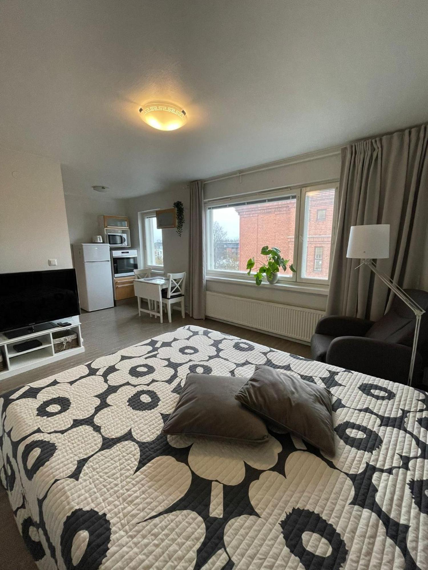 City Apartment Maaherrankatu, Ilmainen Kadunvarsipysaekoeinti Куопіо Екстер'єр фото